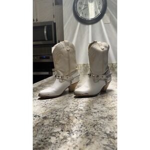 Capezio White Leather Cowgirl Boots With Studded Harness (Size‎ 7M)